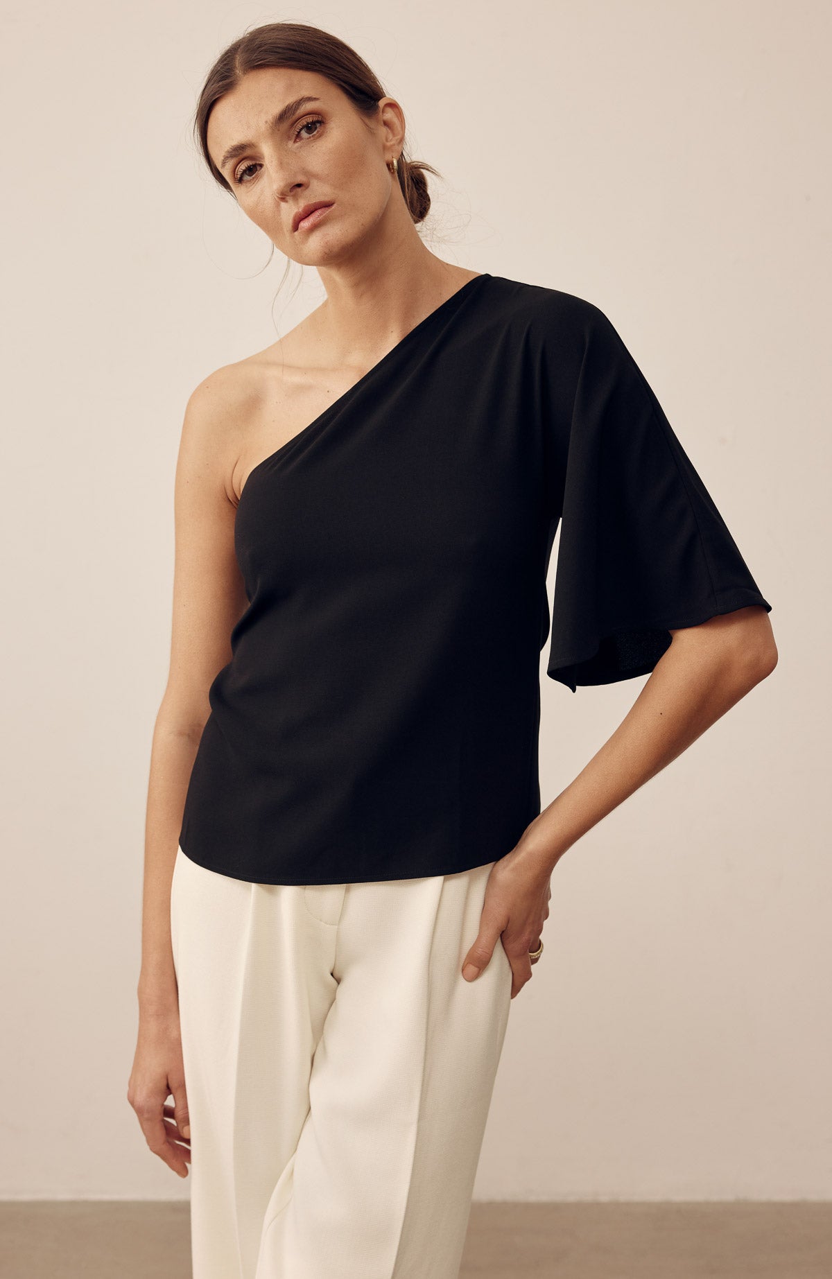 Sue One Shoulder Top